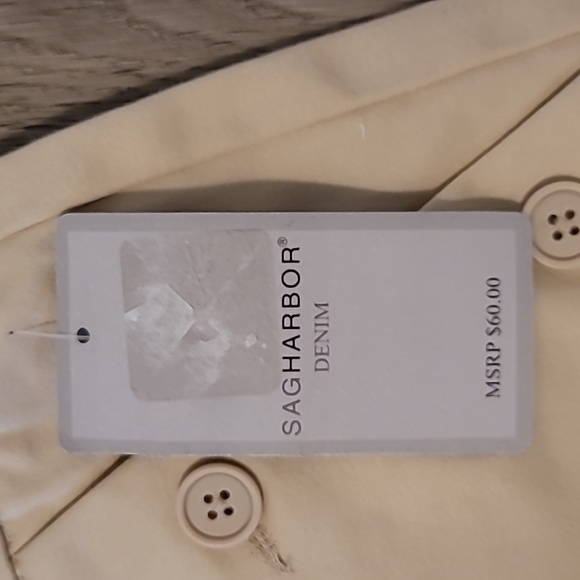 NWT SAG HARBOR Shorts Size 12 - Picture 3 of 9